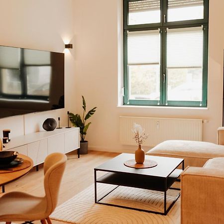 Design Apartment Stadtfeld-Ost Mit Netflix & 2 Schlafzimmern Magdeburg Exteriör bild