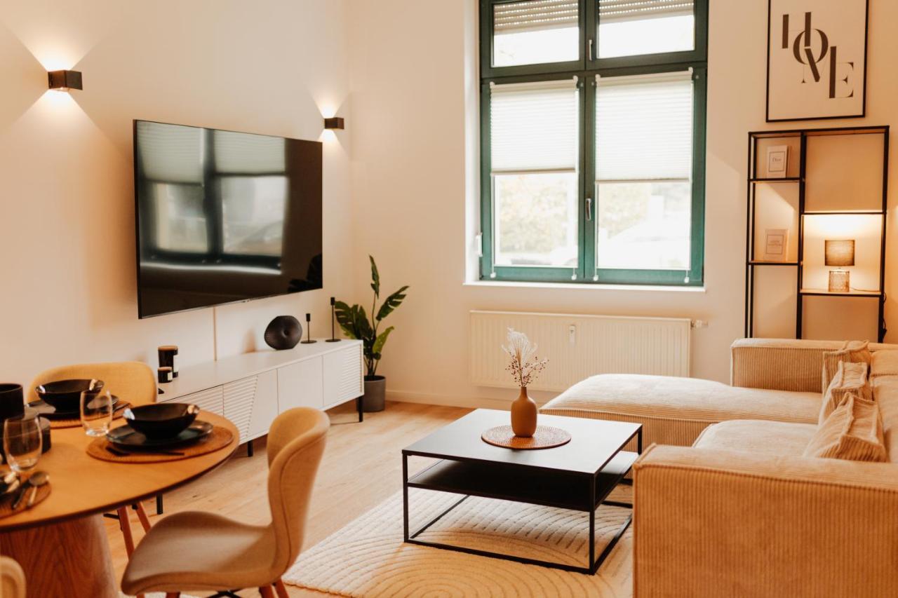 Design Apartment Stadtfeld-Ost Mit Netflix & 2 Schlafzimmern Magdeburg Exteriör bild