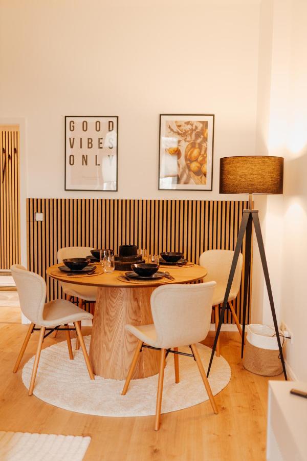Design Apartment Stadtfeld-Ost Mit Netflix & 2 Schlafzimmern Magdeburg Exteriör bild