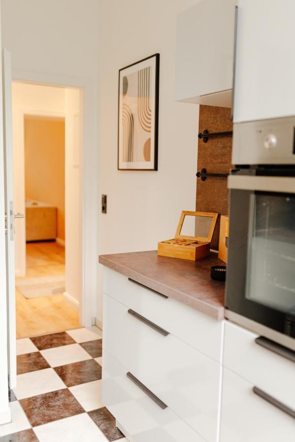 Design Apartment Stadtfeld-Ost Mit Netflix & 2 Schlafzimmern Magdeburg Exteriör bild